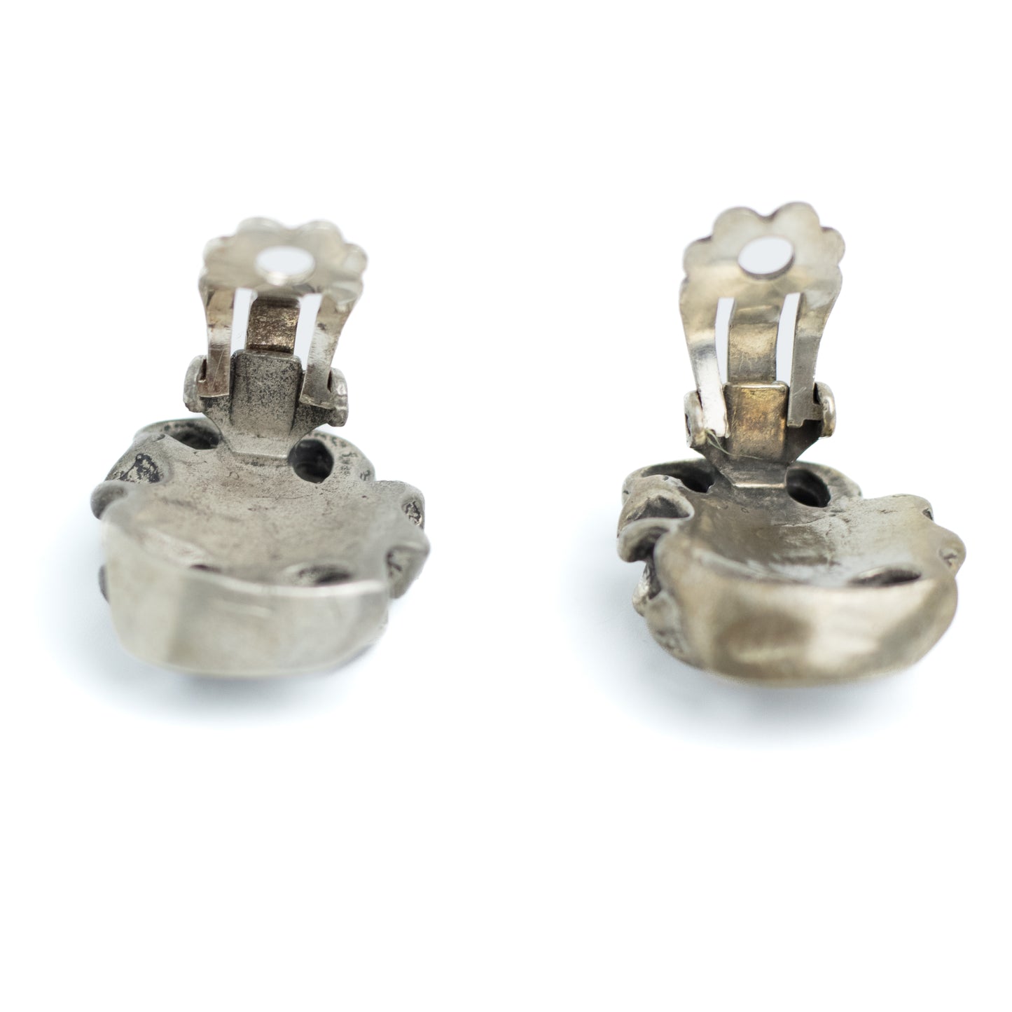 Vintage Brutalist Pearl Clip-On Earrings in Silver Tone Metal