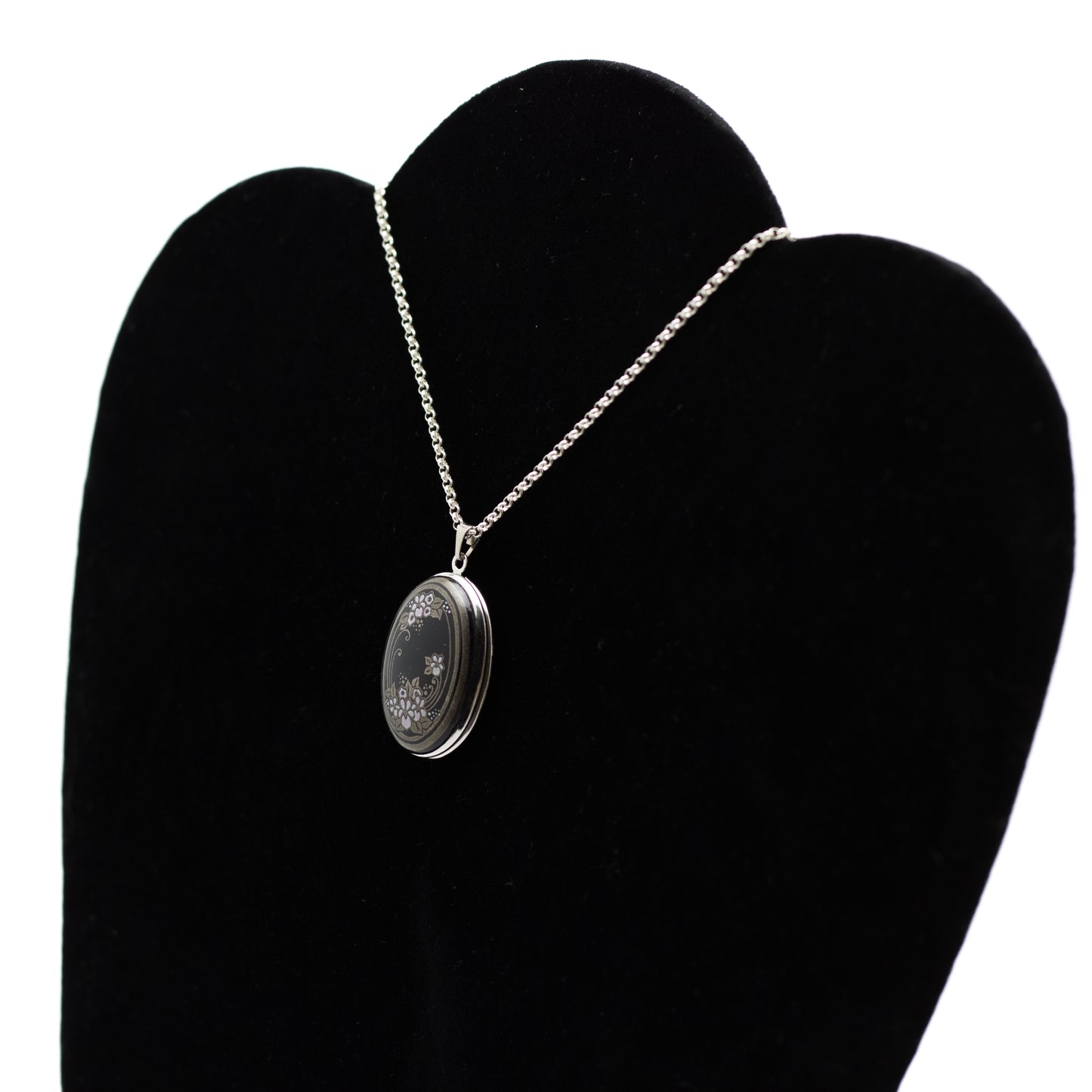 Michaela Frey Schwarzer Emaille Blumen Medaillon Anhänger Vintage Österreichischer Schmuck
