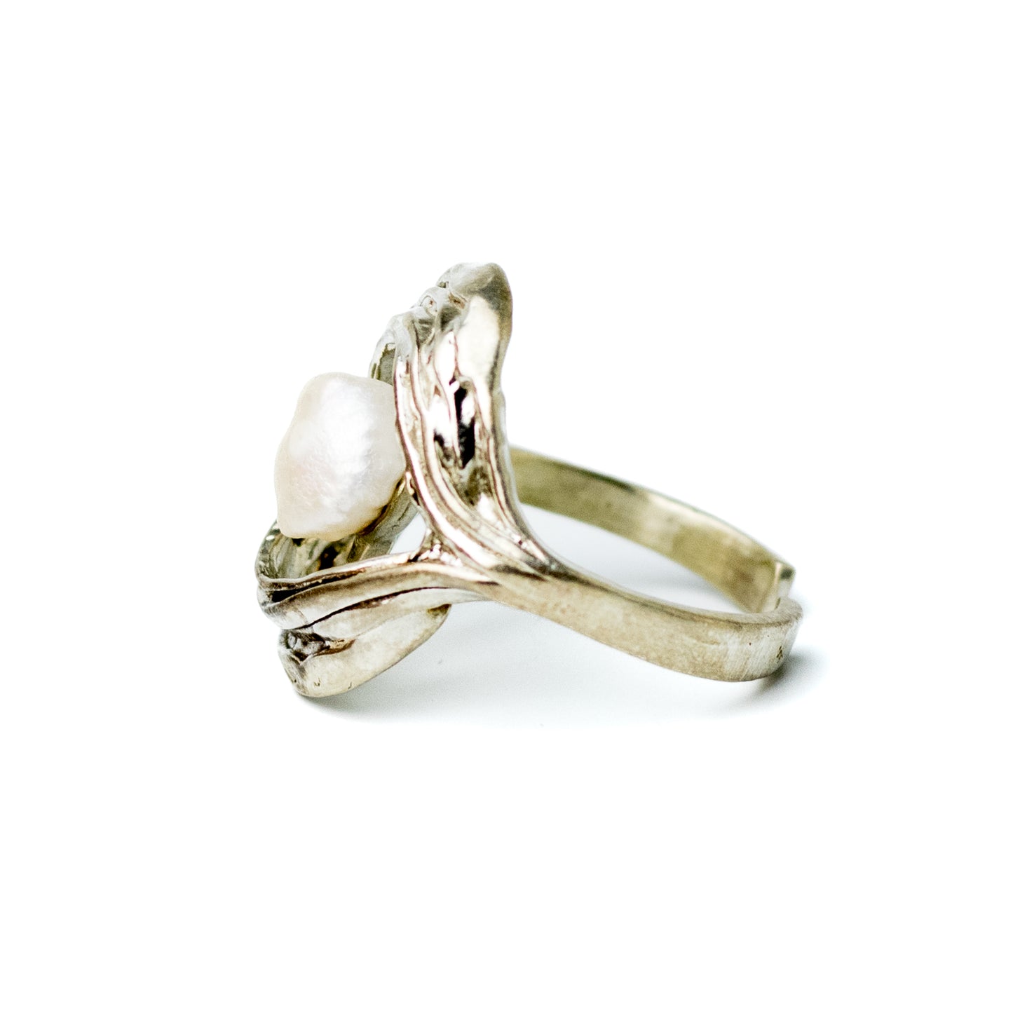 Perli Germany Brutalist Sterling Silver Ring with Natural Pearl