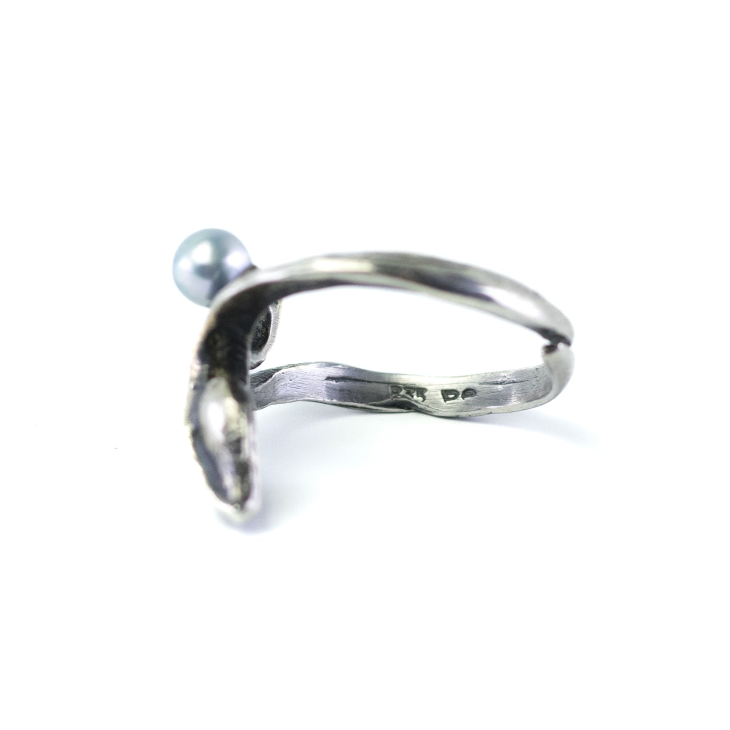 Vintage Perli Silver Leaf Ring With Pearl