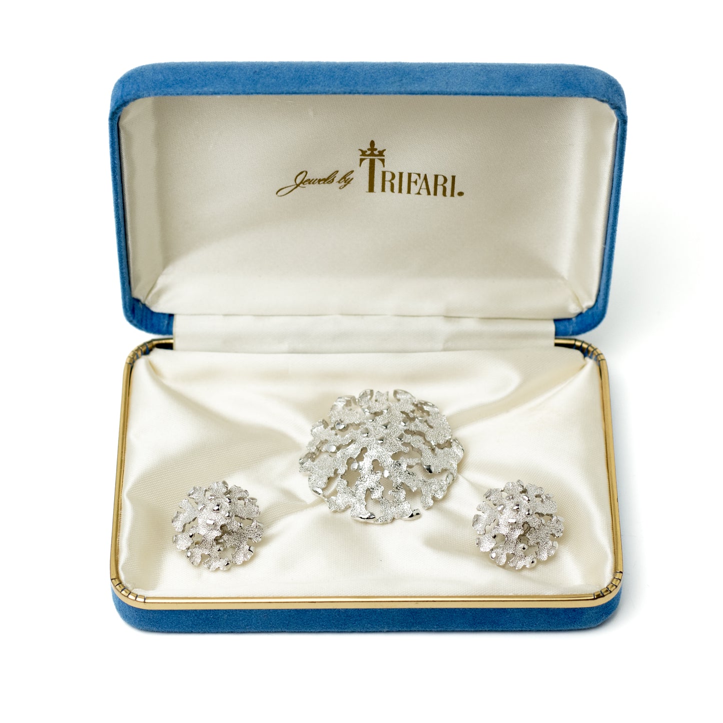 Crown Trifari Vintage Brooch & Clip On Earrings Set in Silver Tone
