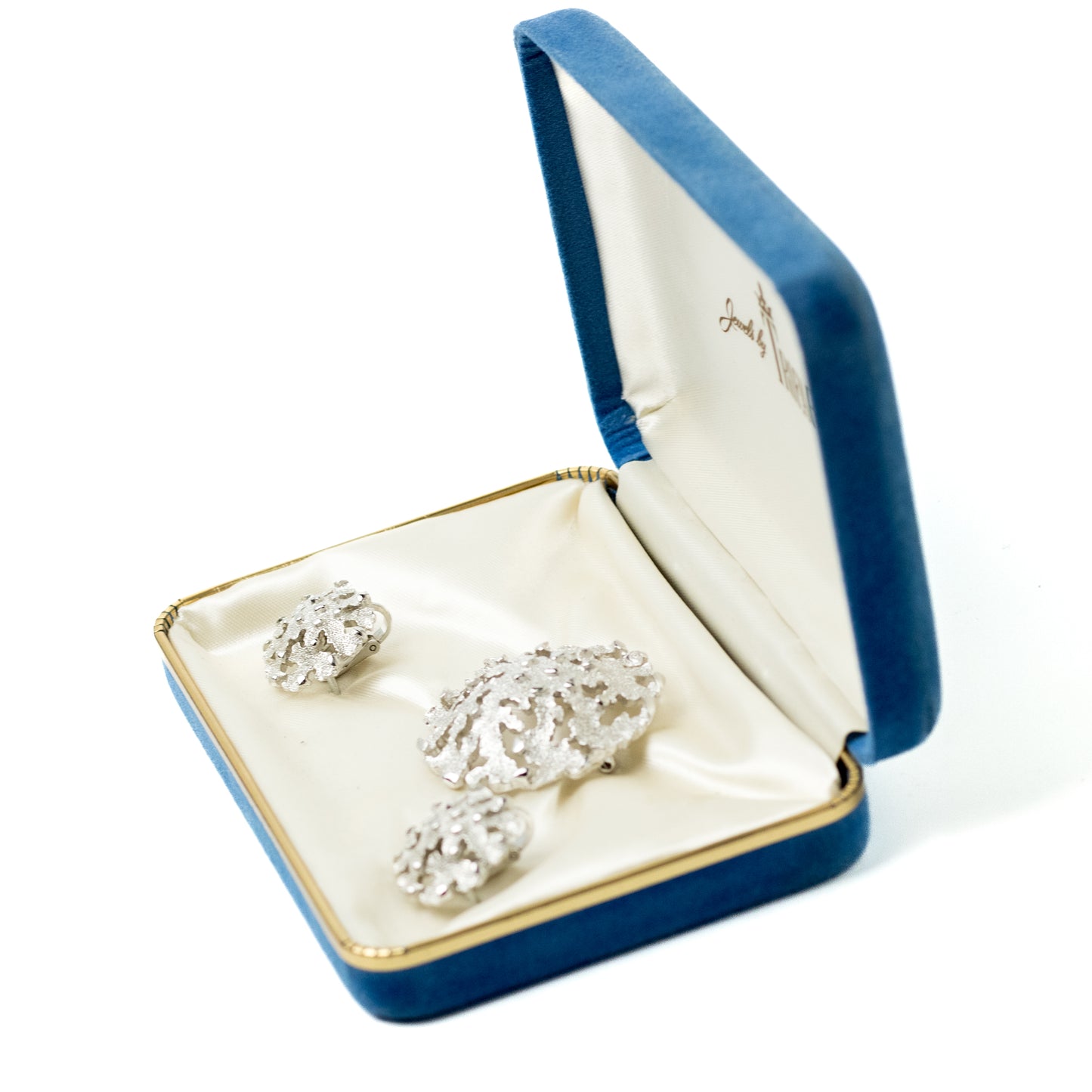 Crown Trifari Vintage Brooch & Clip On Earrings Set in Silver Tone