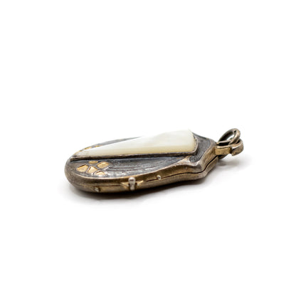 Jugendstil Antiker Silber Vermeil Perlmutt Insekten-Medaillon