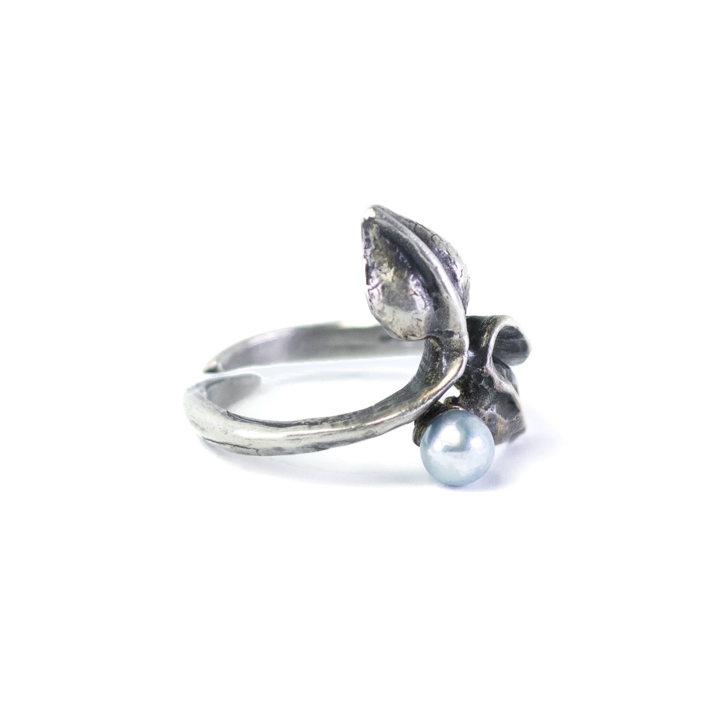 Vintage Perli Silver Leaf Ring With Pearl