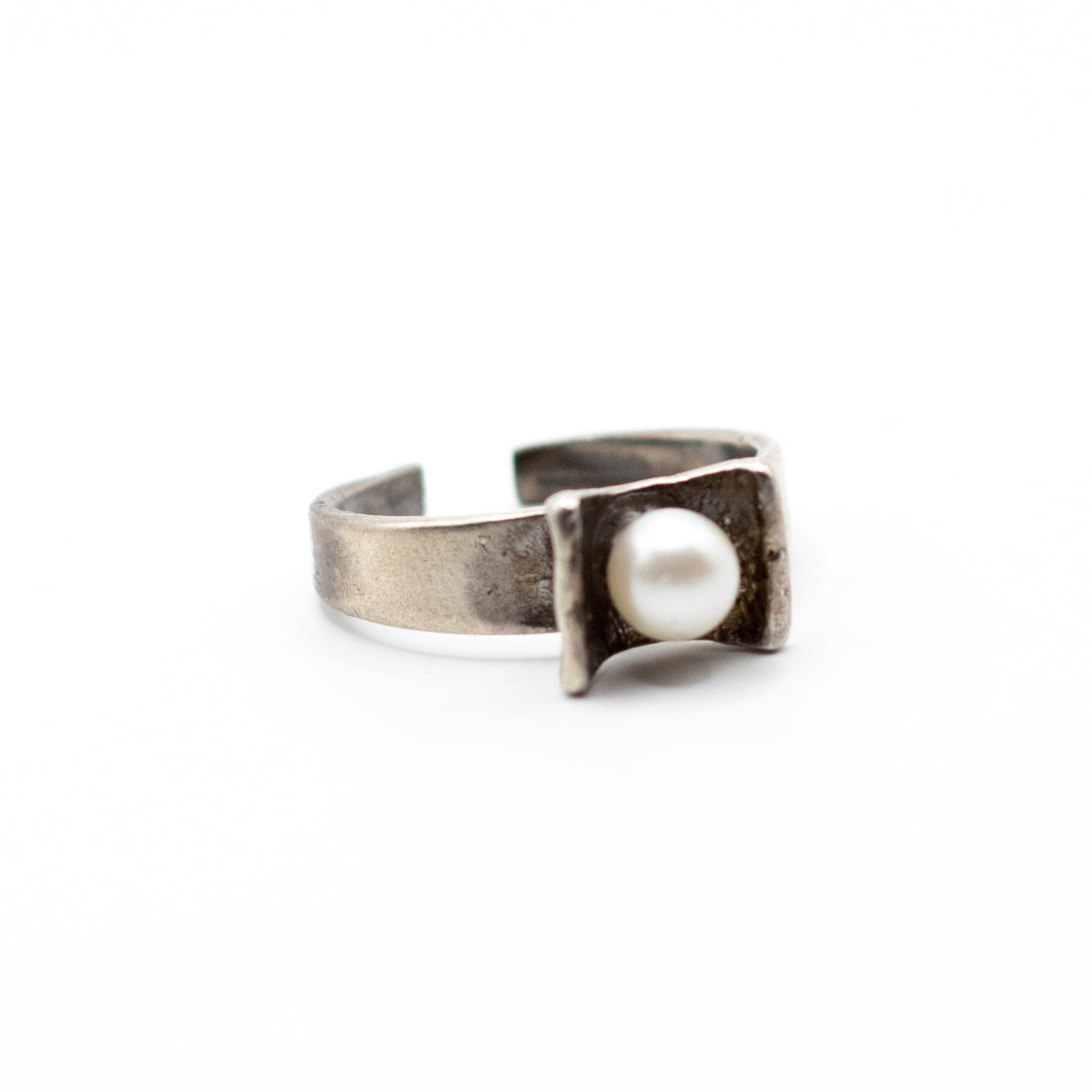 Vintage Dainty Silver Pearl Ring By Perli