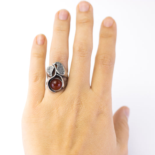 Brutalist Carnelian Silver Ring Vintage Norway Valdres Sølvsmie Floral Motif