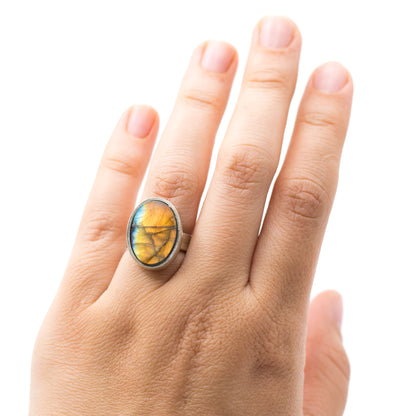 Finnish Silver Vintage Spectrolite Ring In Oval Bezel