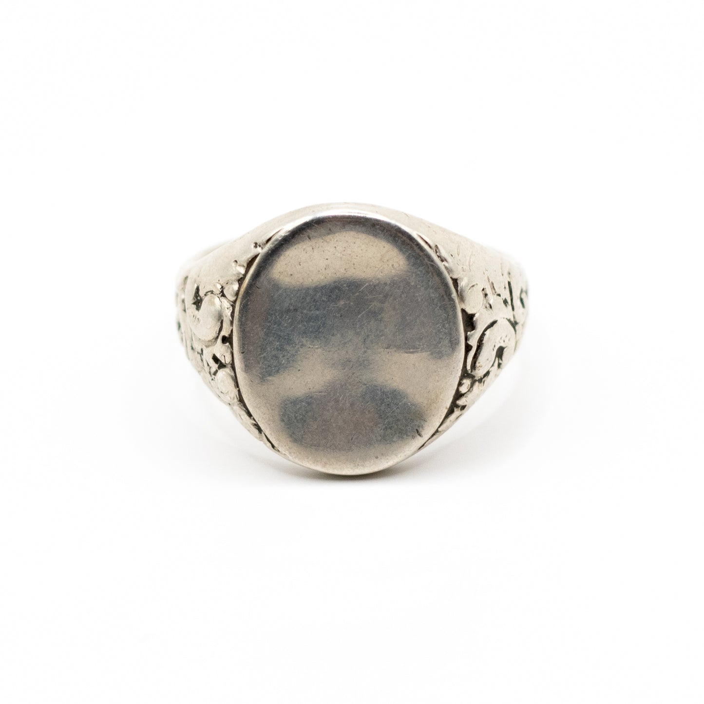 Men’s Vintage Signet Ring With Oval Engravable Plate