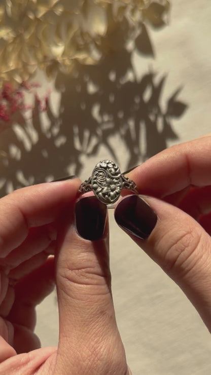 Art Nouveau Antique Sterling Silver Floral Ring