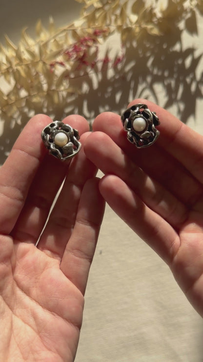 Vintage Brutalist Pearl Clip-On Earrings in Silver Tone Metal