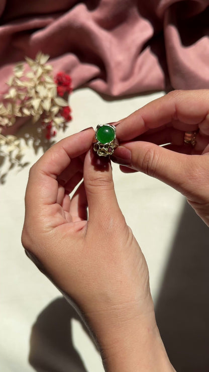 Brutalist Vintage Sterling Silver Ring with Green Chalcedony