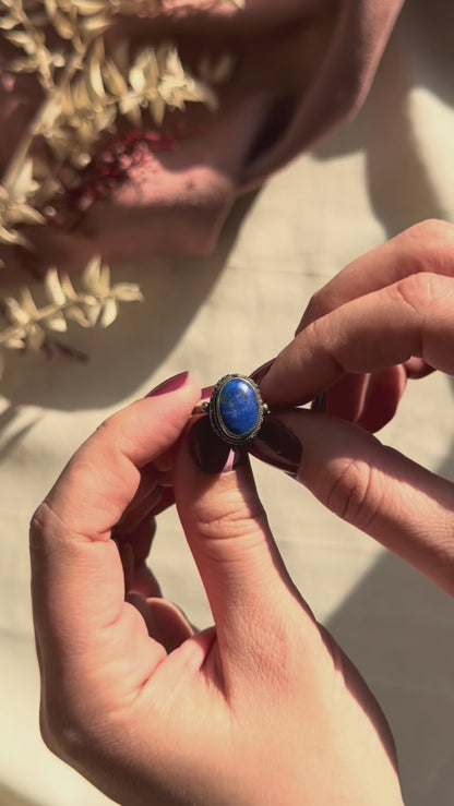 Bague vintage Art Déco en argent avec pierre ovale en lapis-lazuli