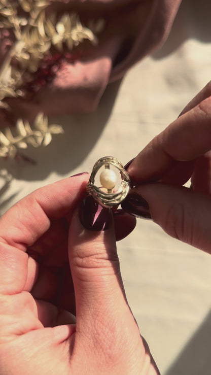 Perli Germany Brutalist Sterling Silver Ring with Natural Pearl