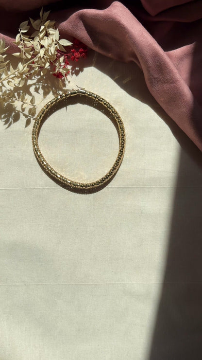 Collier ras-du-cou Cascio Bijoux Omega en métal doré vintage